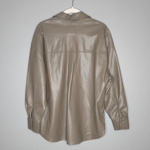 Abercrombie faux leather shacket button down jacket - Picture 6 of 9
